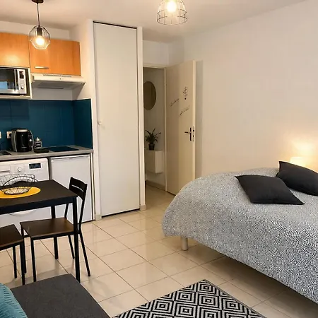 Petit Cocon Cosy Avec Terrasse & Parking Prive Apartman *