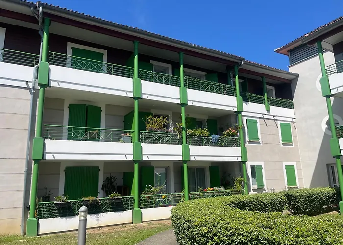 Cosy Avec Parking Privatif Апартаменты *